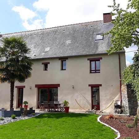 Appartement Dans Maison De 1789 Au Centre De Vitre מראה חיצוני תמונה