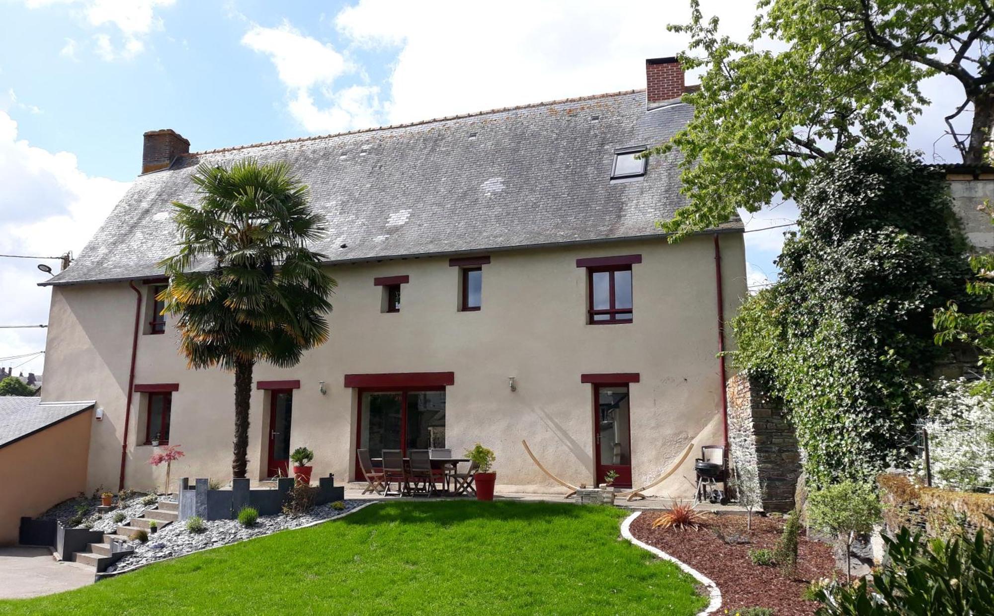 Appartement Dans Maison De 1789 Au Centre De Vitre מראה חיצוני תמונה